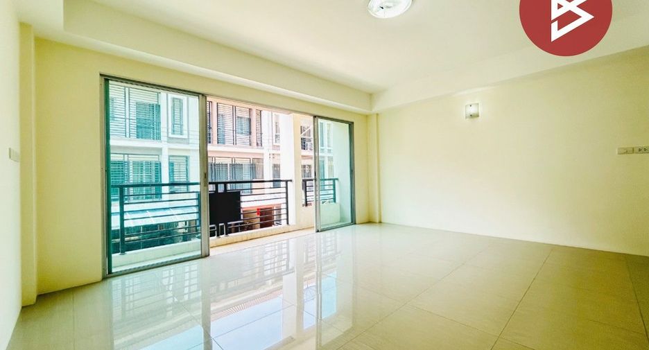For sale 3 ベッドルーム townhouse in Mueang Samut Sakhon, Samut Sakhon