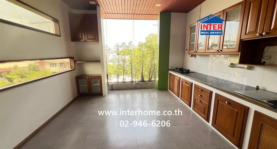 For sale 5 bedrooms house in Lak Si, Bangkok
