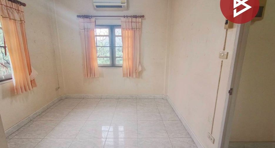 For sale 3 bedrooms house in Ban Pho, Chachoengsao