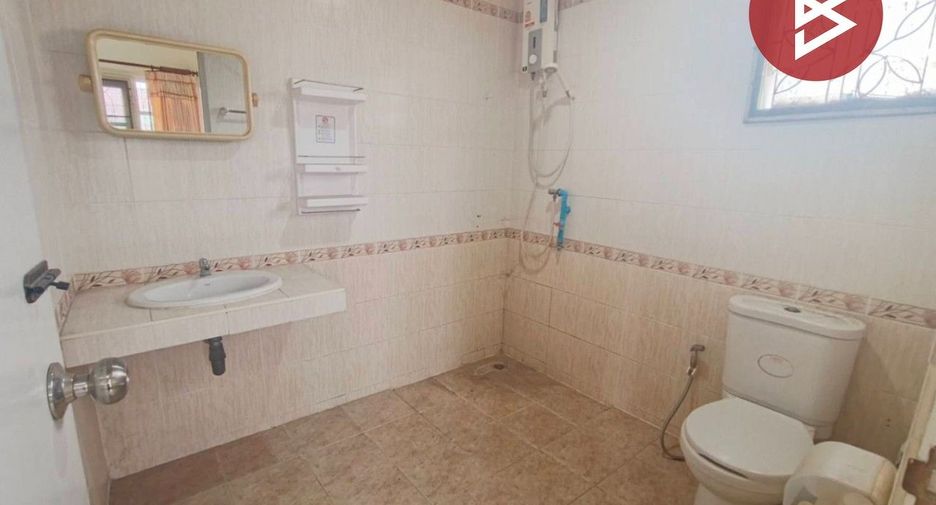 For sale 3 bedrooms house in Ban Pho, Chachoengsao