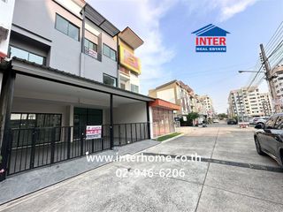 For sale 4 bedrooms townhouse in Bang Khen, Bangkok