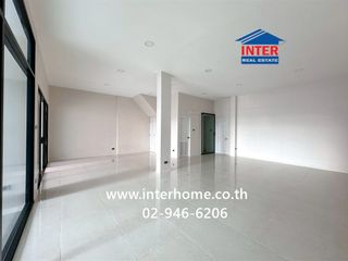 For sale 4 bedrooms townhouse in Bang Khen, Bangkok