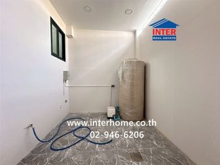 For sale 4 bedrooms townhouse in Bang Khen, Bangkok