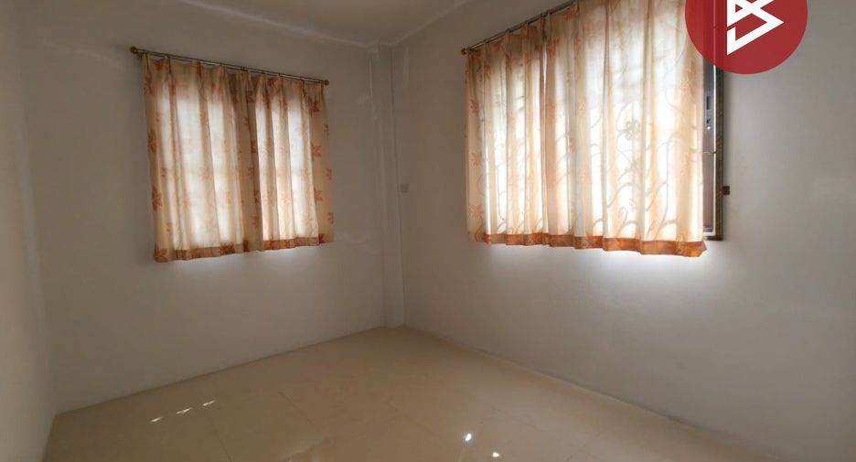 Reihenhaus zum Kauf mit 2 Zimmer in Mueang Chon Buri, Chonburi