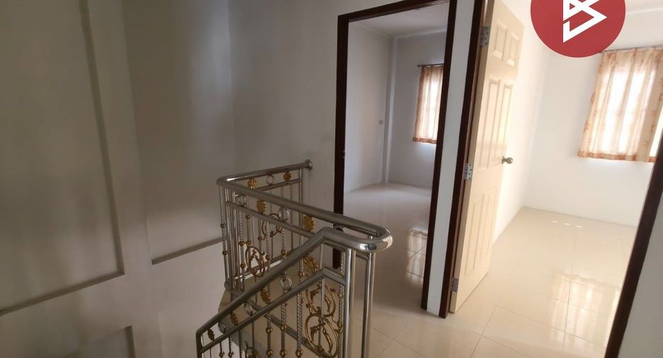 Reihenhaus zum Kauf mit 2 Zimmer in Mueang Chon Buri, Chonburi