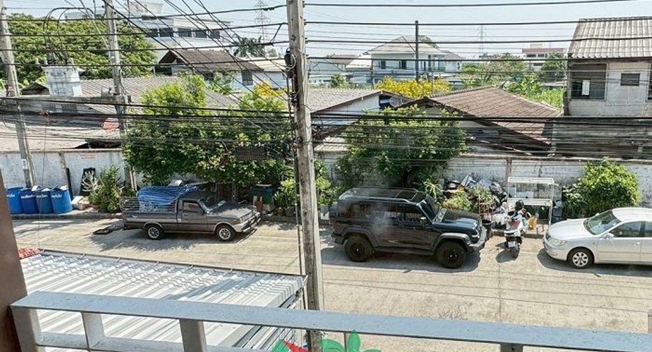 For sale 2 bedrooms townhouse in Nong Khaem, Bangkok