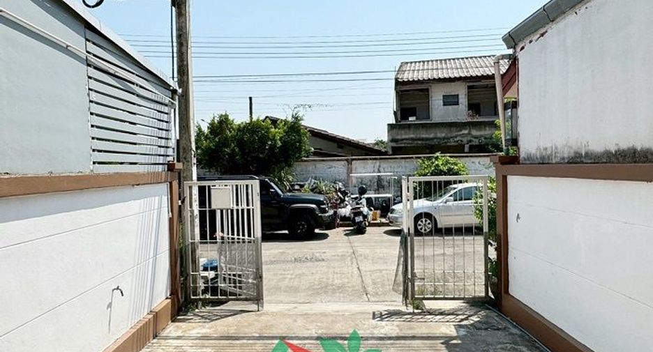 For sale 2 bedrooms townhouse in Nong Khaem, Bangkok