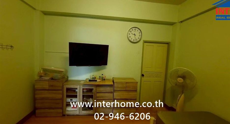 For sale 3 bedrooms retail Space in Lak Si, Bangkok