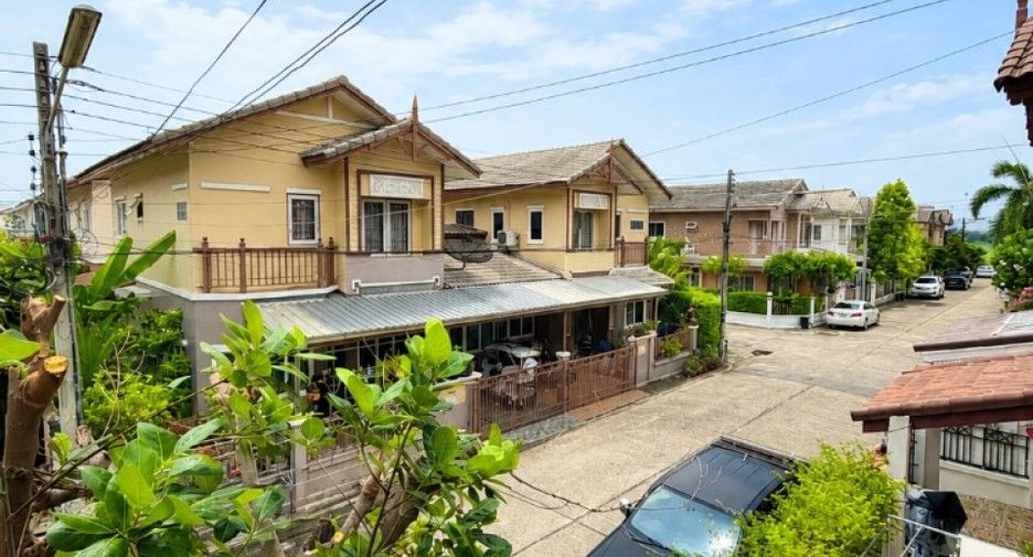 For sale 4 bedrooms house in Lam Luk Ka, Pathum Thani
