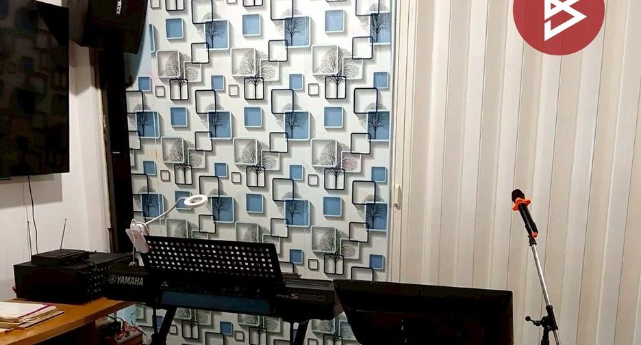 For sale 6 ベッドルーム townhouse in Saphan Sung, Bangkok