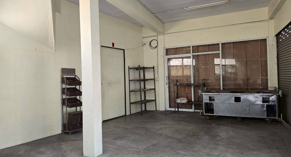 For sale retail Space in Taling Chan, Bangkok