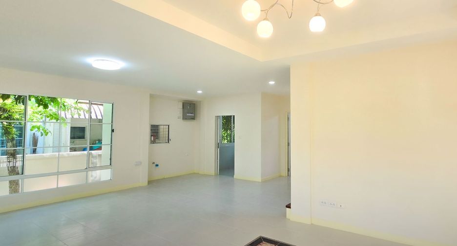 Haus zum Kauf mit 3 Zimmer in Bang Phli, Samut Prakan