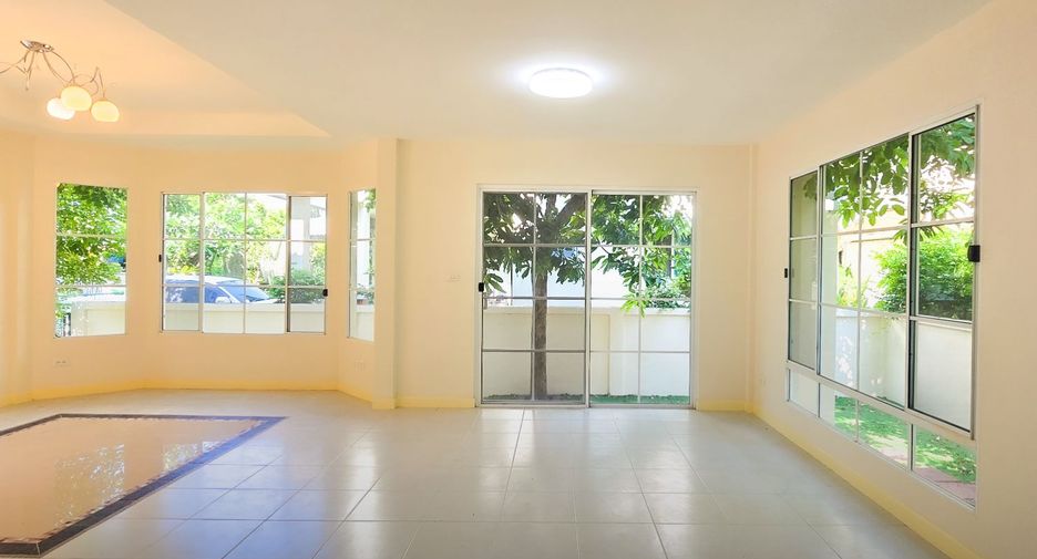 Haus zum Kauf mit 3 Zimmer in Bang Phli, Samut Prakan