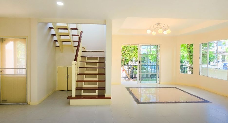 Haus zum Kauf mit 3 Zimmer in Bang Phli, Samut Prakan