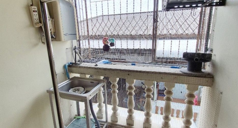 À vendre 1 chambre condo à Mueang Samut Prakan, Samut Prakan