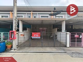 For sale 3 bedrooms townhouse in Phan Thong, Chonburi