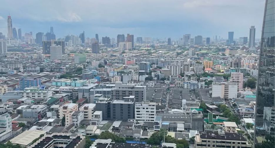 For rent and for sale 1 bed condo in Huai Khwang, Bangkok