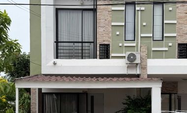 For sale 2 bedrooms townhouse in Prawet, Bangkok