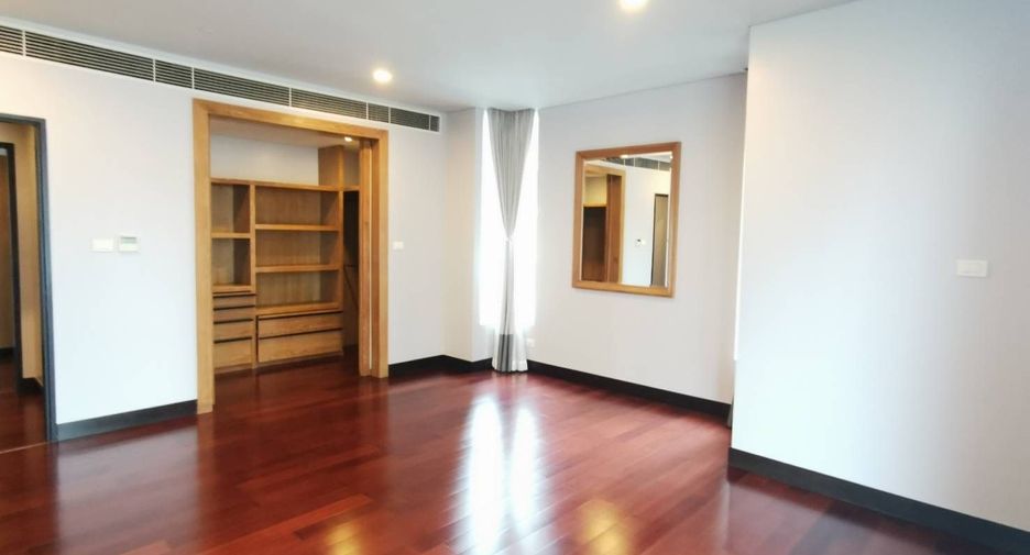 Wohnung zur Miete mit 3 Zimmer in Pathum Wan, Bangkok