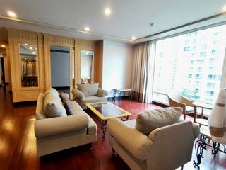À louer 3 chambres condo à Pathum Wan, Bangkok