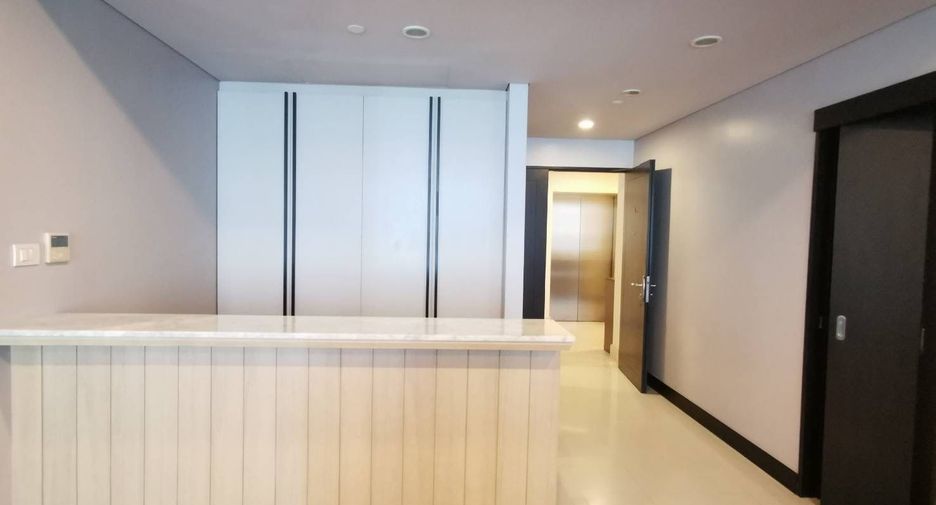 Wohnung zur Miete mit 3 Zimmer in Pathum Wan, Bangkok