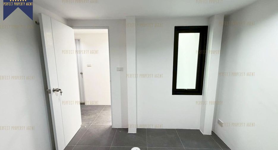 ขาย 4 ห้องนอน บ้านเดี่ยว ใน วัฒนา, กรุงเทพฯ