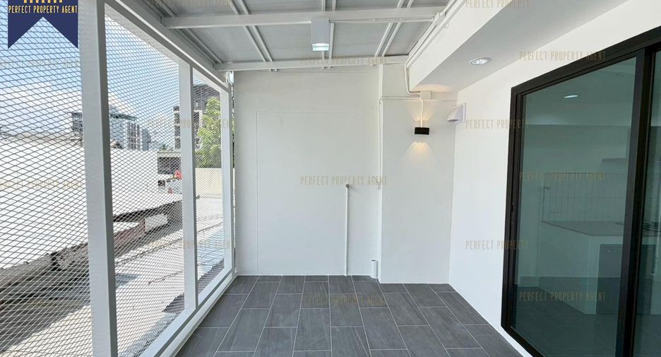 ขาย 4 ห้องนอน บ้านเดี่ยว ใน วัฒนา, กรุงเทพฯ