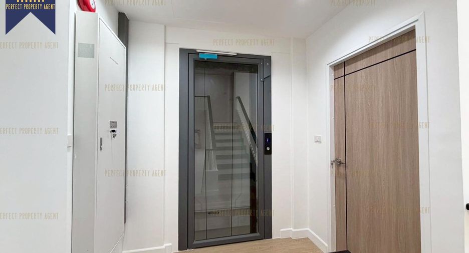 ขาย 4 ห้องนอน บ้านเดี่ยว ใน วัฒนา, กรุงเทพฯ