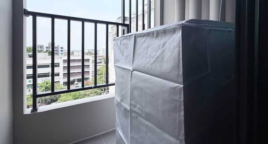 Wohnung zur Miete mit 1 Zimmer in Lat Phrao, Bangkok
