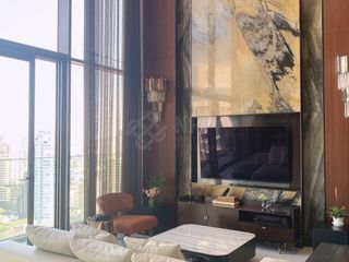 For sale 3 bedrooms condo in Khlong Toei, Bangkok
