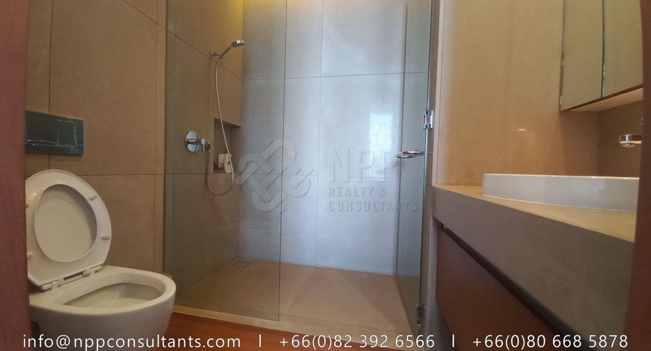 For sale 4 ベッドルーム condo in Sathon, Bangkok