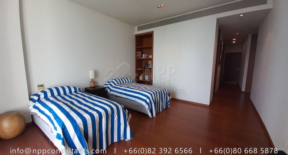 For sale 4 ベッドルーム condo in Sathon, Bangkok
