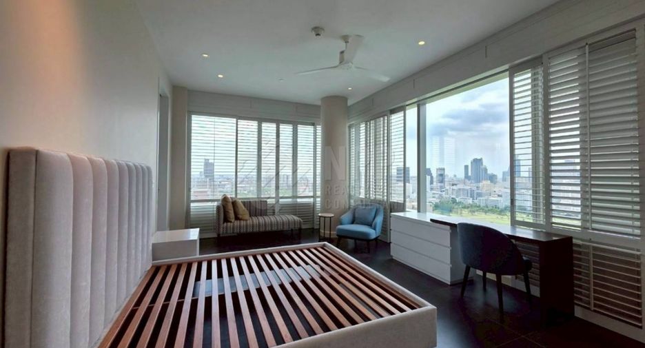 For sale 4 bedrooms condo in Pathum Wan, Bangkok
