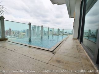 À vendre 3 chambres condo à Watthana, Bangkok