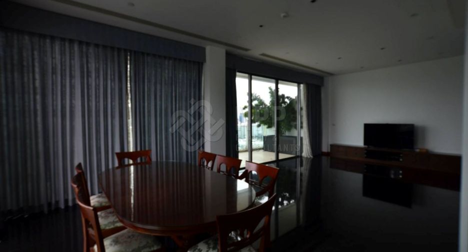 À vendre 3 chambres condo à Watthana, Bangkok
