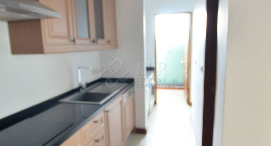 À vendre 3 chambres condo à Watthana, Bangkok