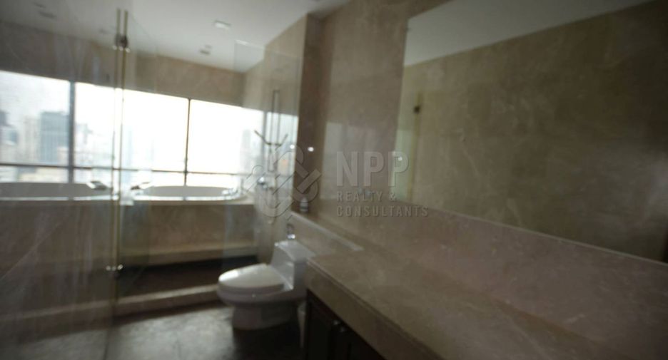 À vendre 3 chambres condo à Watthana, Bangkok