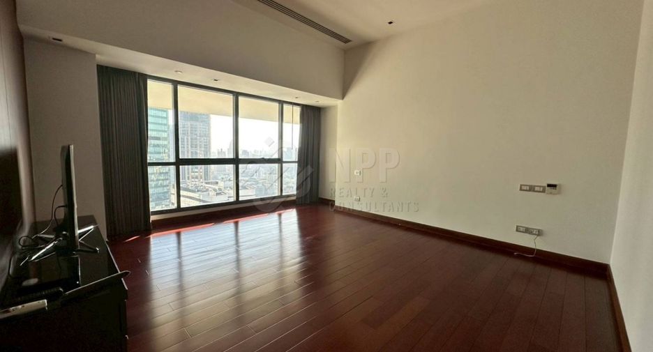 À vendre 3 chambres condo à Watthana, Bangkok