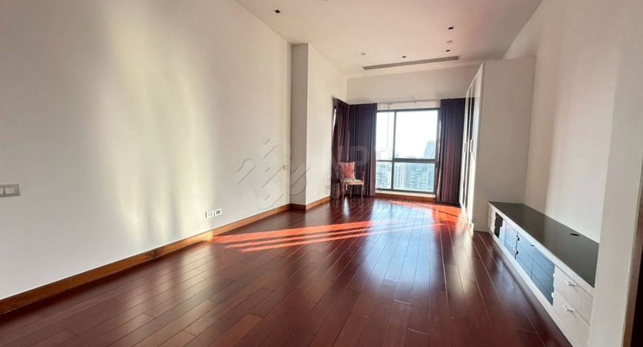 À vendre 3 chambres condo à Watthana, Bangkok