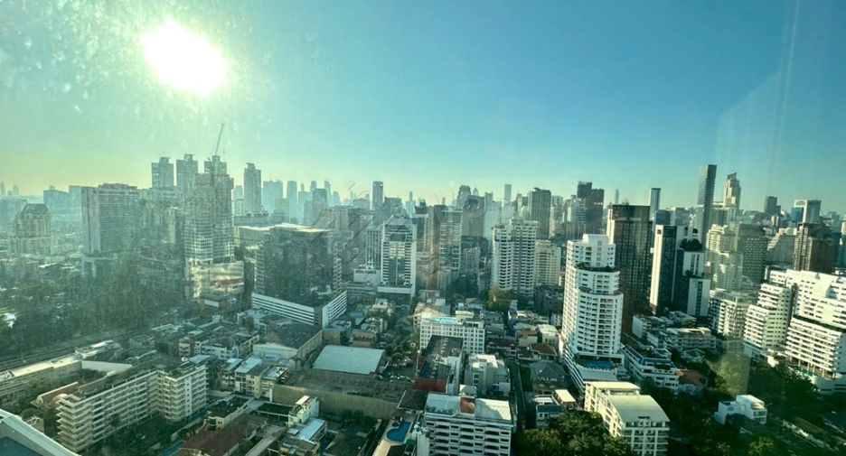 À vendre 3 chambres condo à Watthana, Bangkok