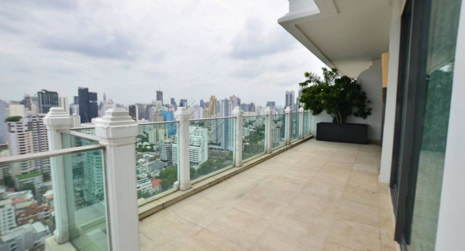 À vendre 3 chambres condo à Watthana, Bangkok