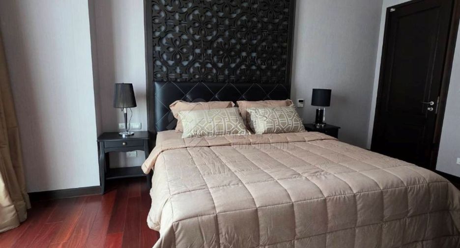 À vendre 4 chambres condo à Watthana, Bangkok