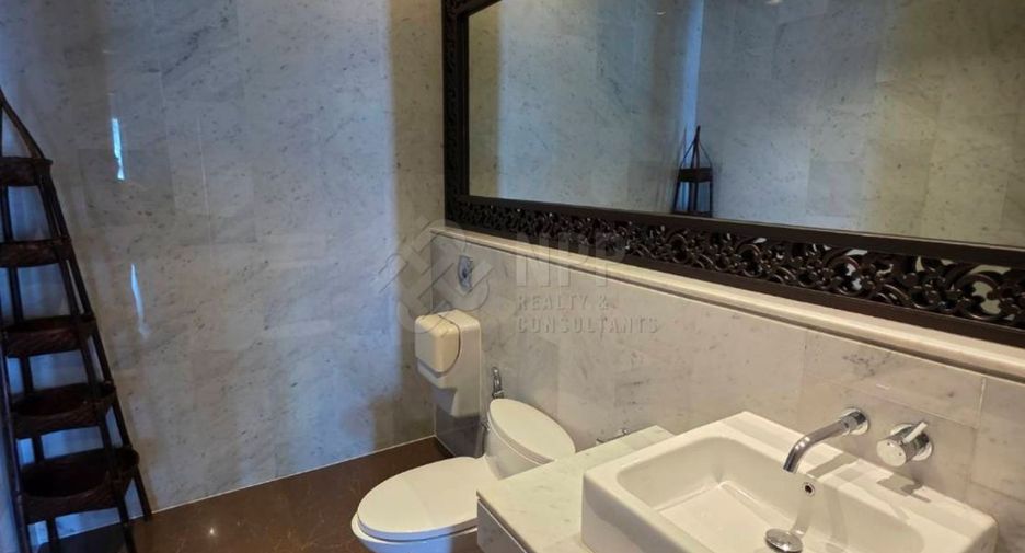 À vendre 4 chambres condo à Watthana, Bangkok