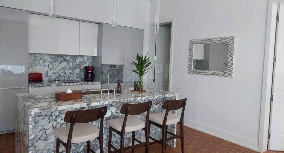 For rent 2 bedrooms condo in Sathon, Bangkok
