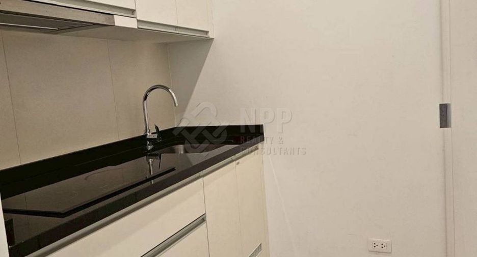 For rent 2 bedrooms condo in Sathon, Bangkok