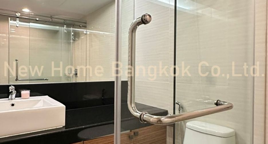 For rent 3 bedrooms condo in Sathon, Bangkok