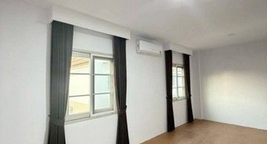 For rent 3 bedrooms house in Phasi Charoen, Bangkok