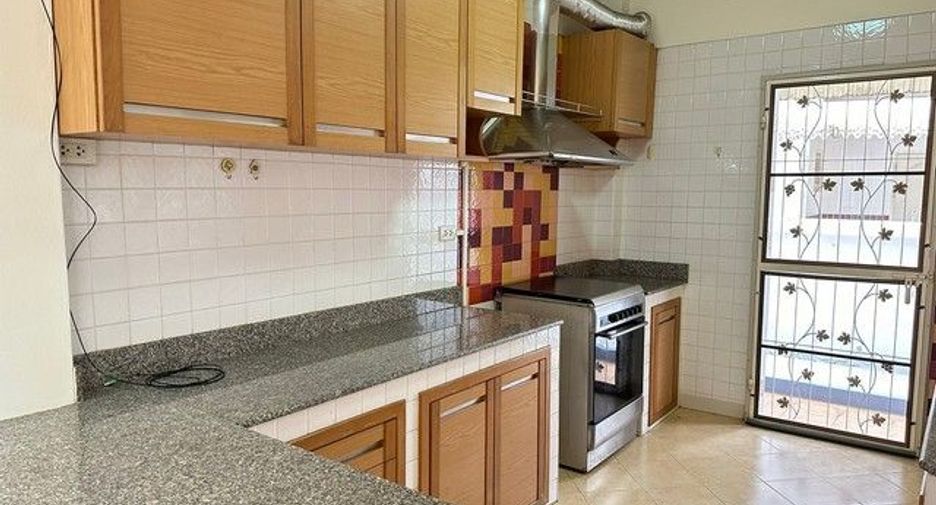 For rent 3 bedrooms house in Min Buri, Bangkok