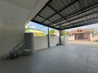 Casa adosada en alquiler de 2 habitaciones en Don Mueang, Bangkok