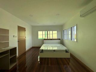 Casa adosada en alquiler de 2 habitaciones en Don Mueang, Bangkok
